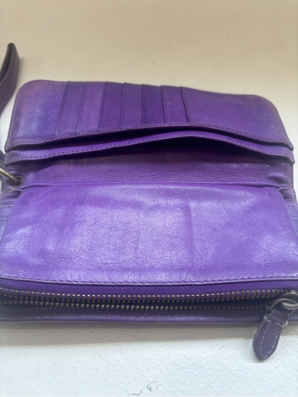 Gerard Darel wallet/wristlet in purple leather - Picture 6 of 7